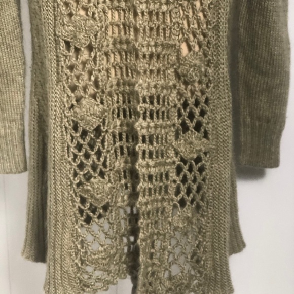 - Womens Long Tan Sweater. Multiple Size. Like New - Picture 4 of 9